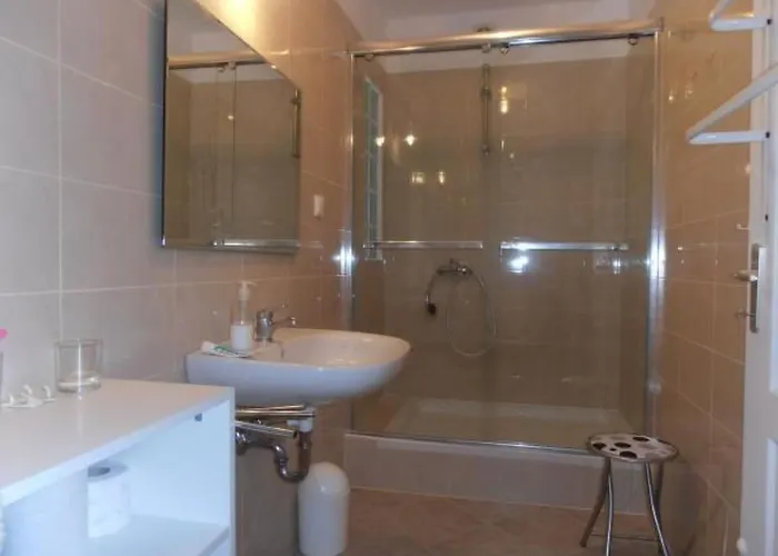 דירה Oleandri A2 Mit Meerblickbalkon By Interhome אופטיה